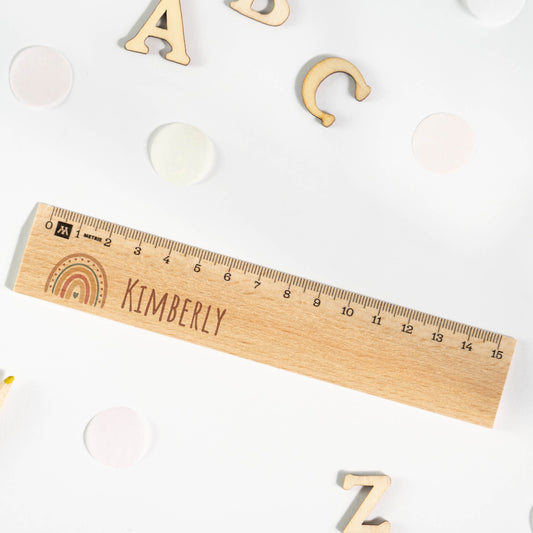 Holzlineal mit Namen zur Einschulung - Motiv Regenbogen